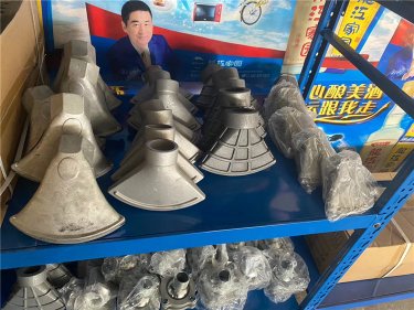 灑水車前噴鴨嘴（用于灑水車前置前噴頭，大小規(guī)格的前鴨嘴，沖洗地面）