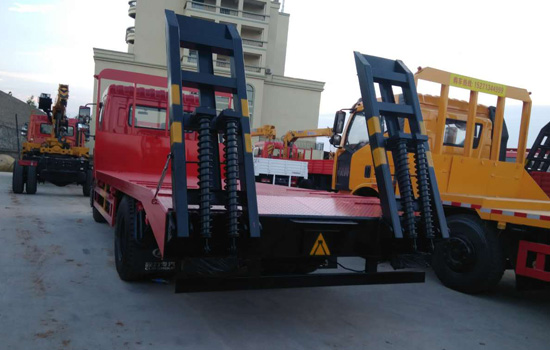 國(guó)五東風(fēng)御虎單橋平板