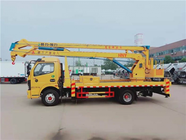 國(guó)六東風(fēng)18米高空作業(yè)車
